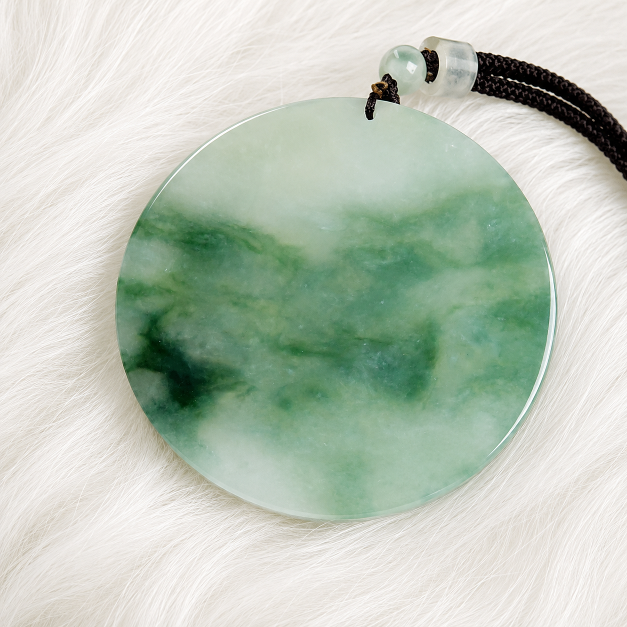 Natural Jadeite Wu Shi Pai Pendant – Flowing Oily Green Jade