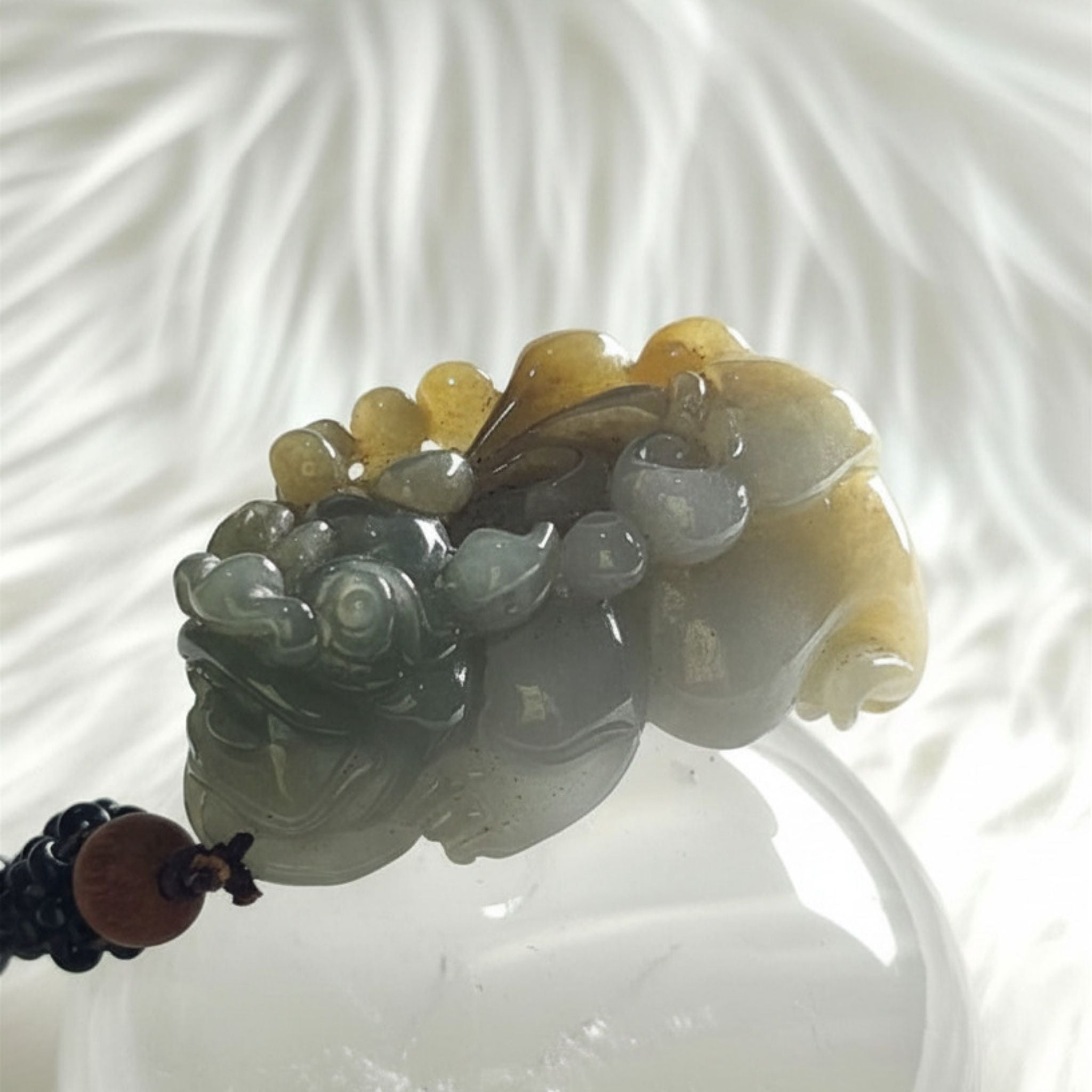 Jade Pixiu Pendant | Bi-Tone Green & Gold | 39.3mm | Wealth & Protection Symbol