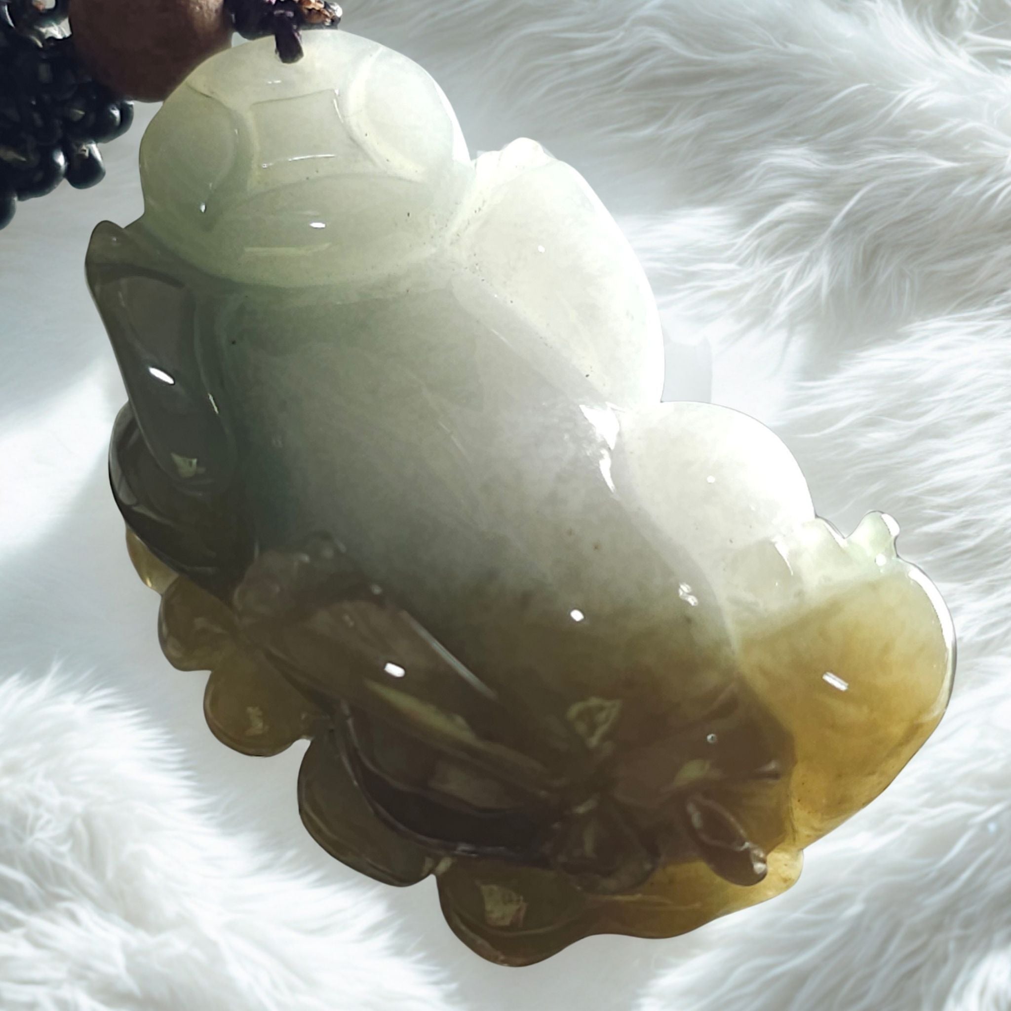 Jade Pixiu Pendant | Bi-Tone Green & Gold | 39.3mm | Wealth & Protection Symbol